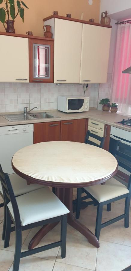 Apartments Pharia Єлса Екстер'єр фото