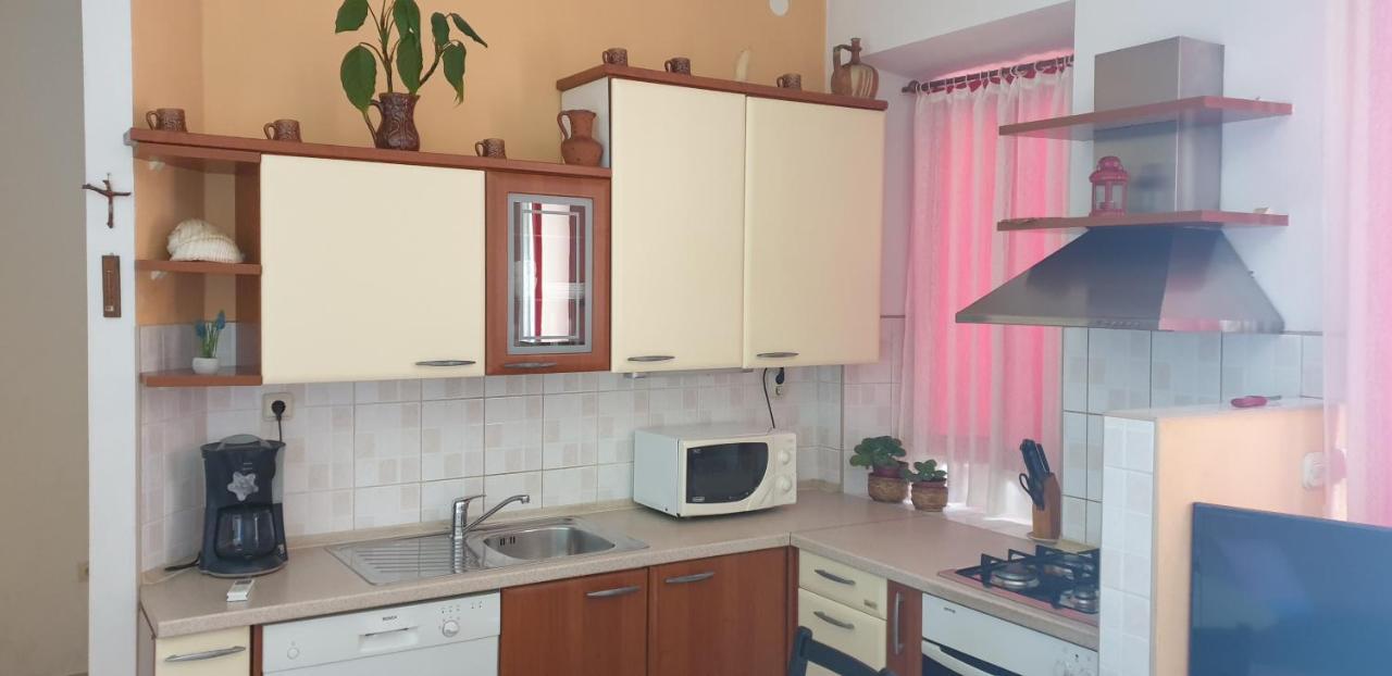 Apartments Pharia Єлса Екстер'єр фото