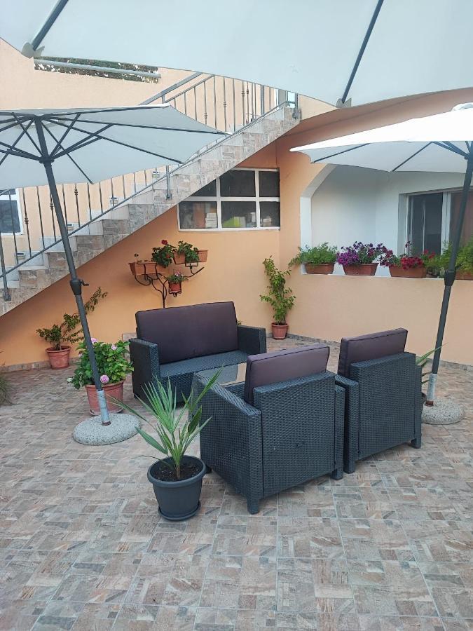 Apartments Pharia Єлса Екстер'єр фото